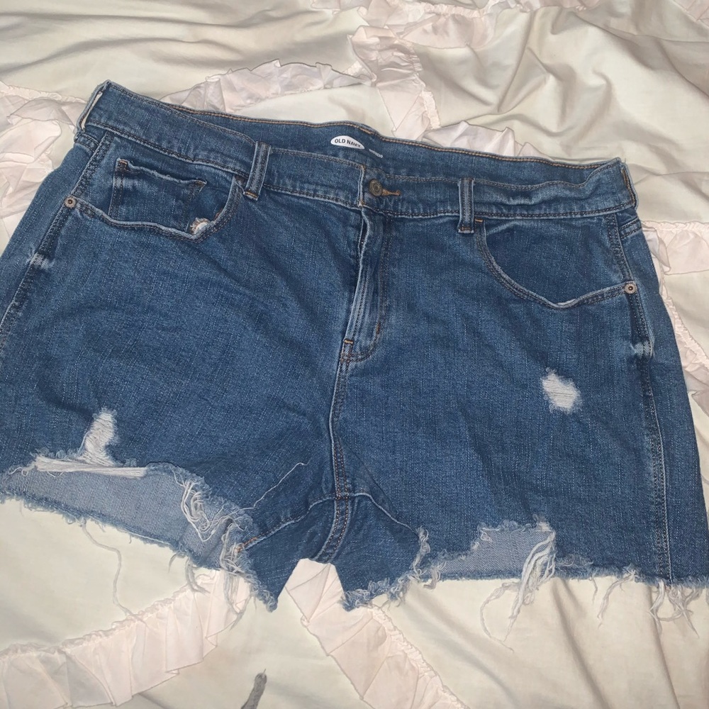 Old navy denim boyfriend shorts size 16 worn once!